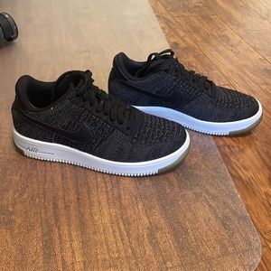 Air Force fly knit Nike women’s size 6.5